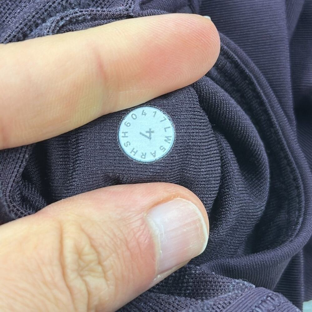 Lululemon Meant To Move 7/8 Tight 25" Black Cherry / Flocked Floral Black Cherry - Picture 5 of 5